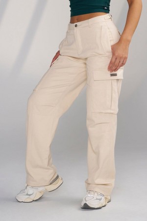 YoungLA W206 , Metro Cargos Birch | MV5842-367