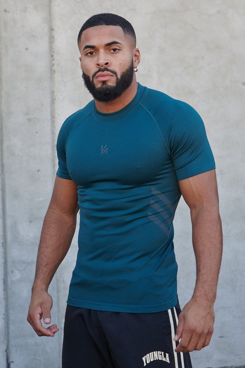 YoungLA 425 , Iron Compression Shirt Black | BG2758-394