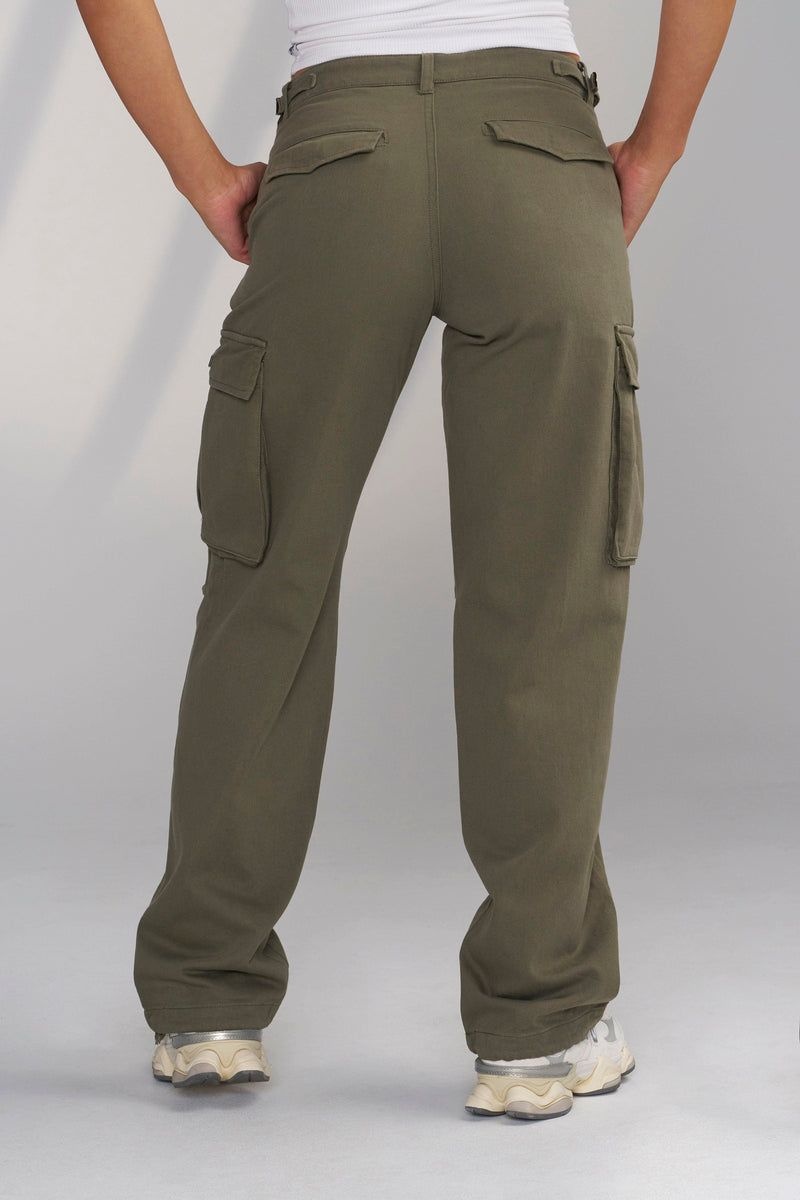 YoungLA W206 , Metro Cargos Birch | MV5842-367