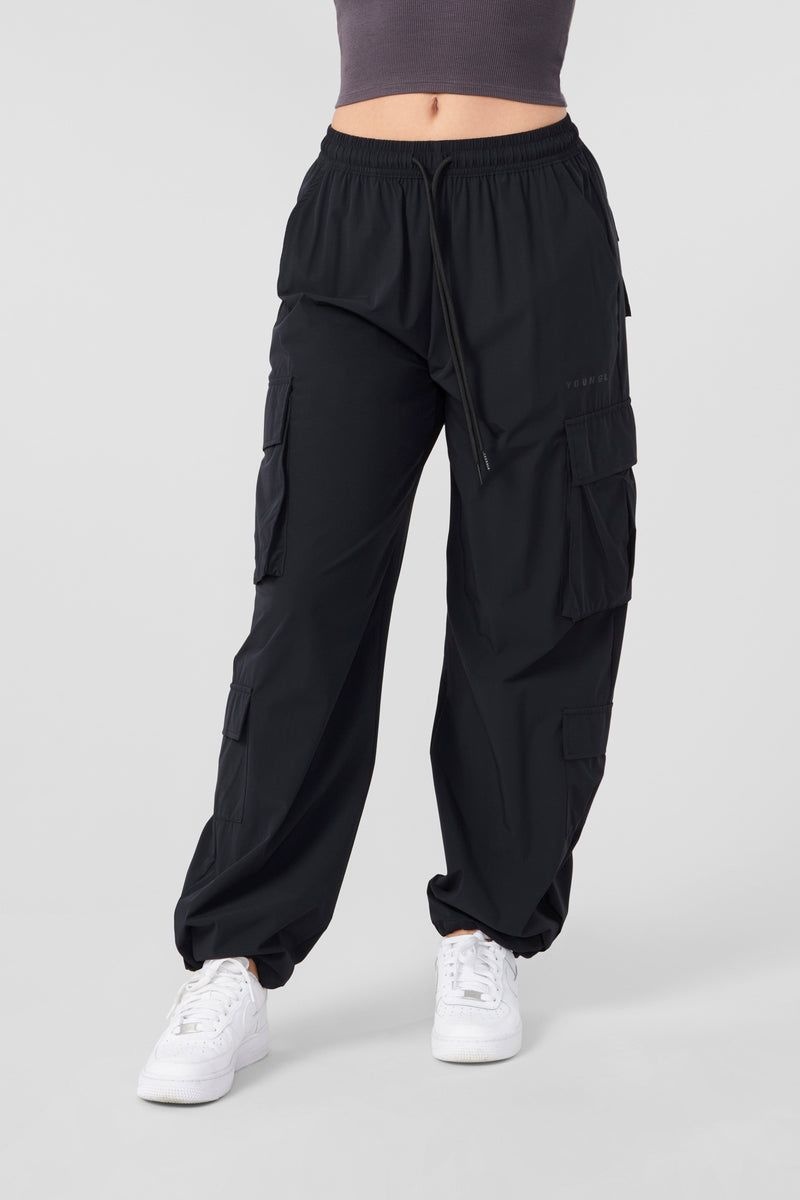 YoungLA W219 Travel Cargo Joggers Black | TO2301-695